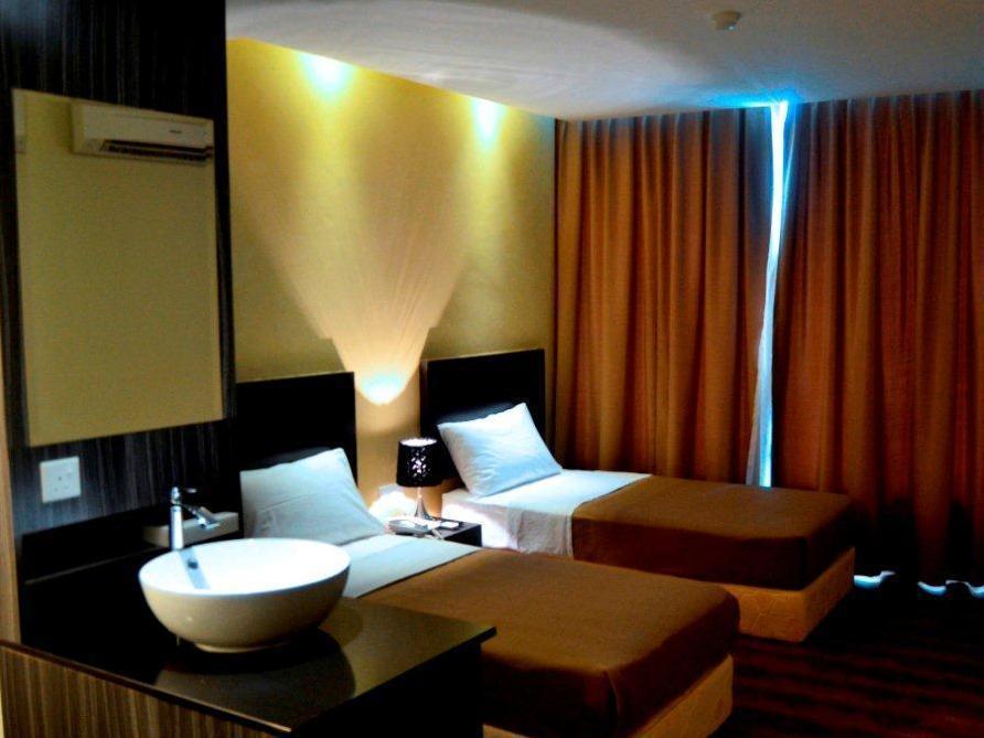 Zotel Business & Leisure Hotel 古晋 外观 照片
